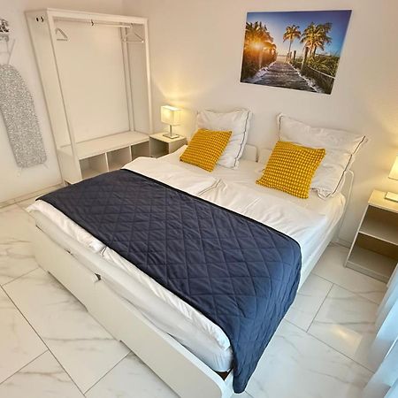 Stillvoll Neubau-Appart Nahe Legoland Und Fachklinik Ichenhausen Buitenkant foto